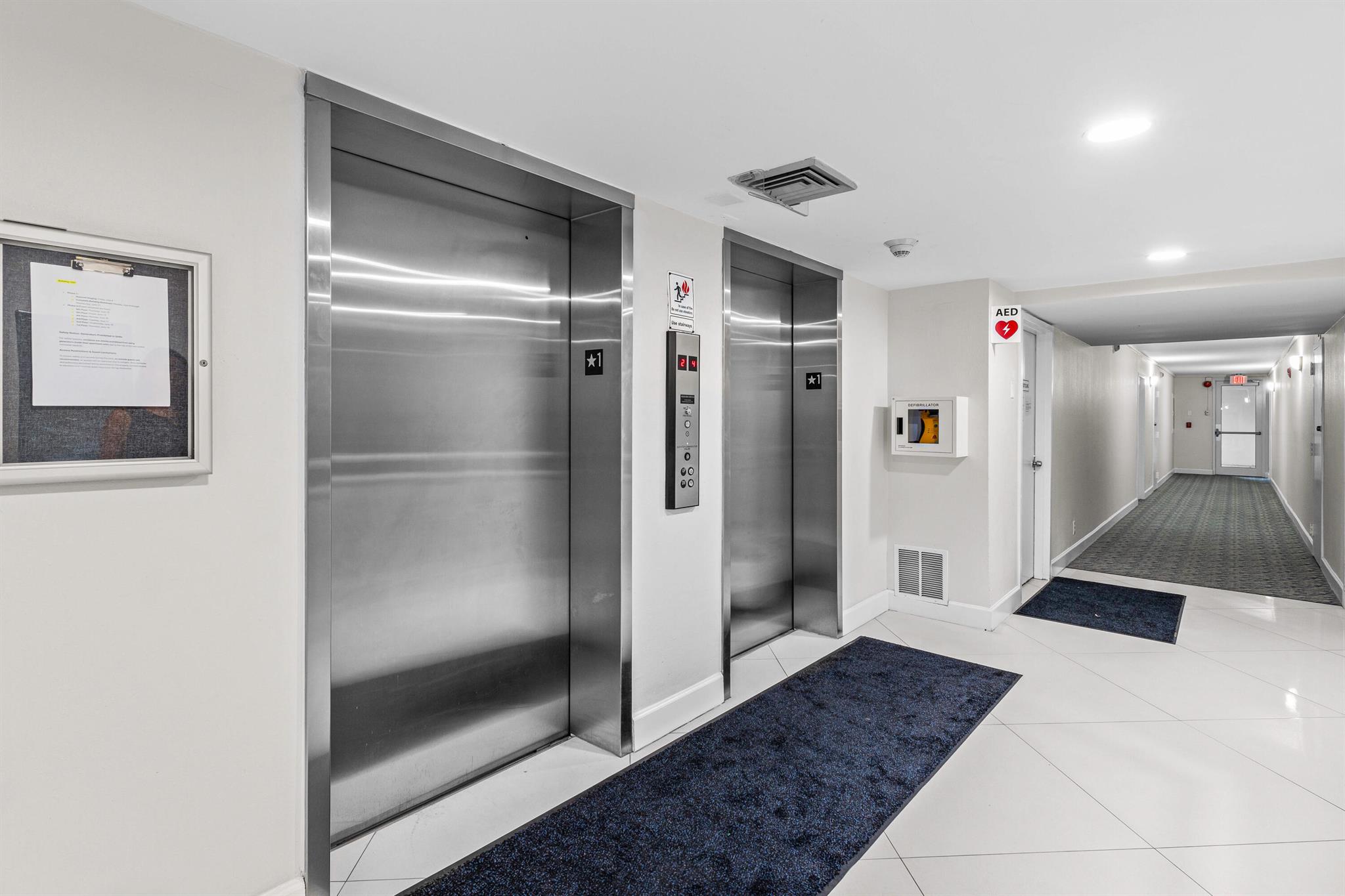 1237 Hillsboro Mile 101