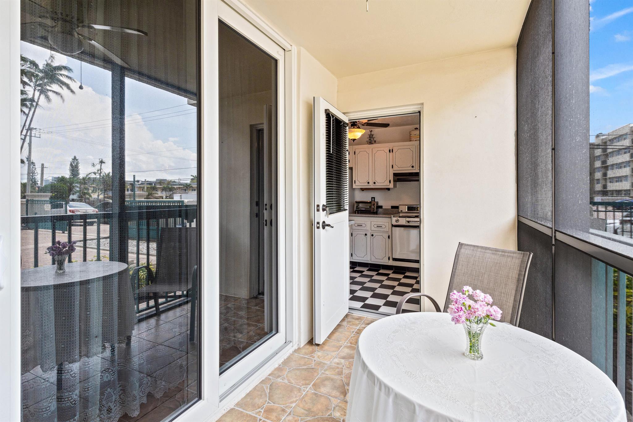 1237 Hillsboro Mile 101