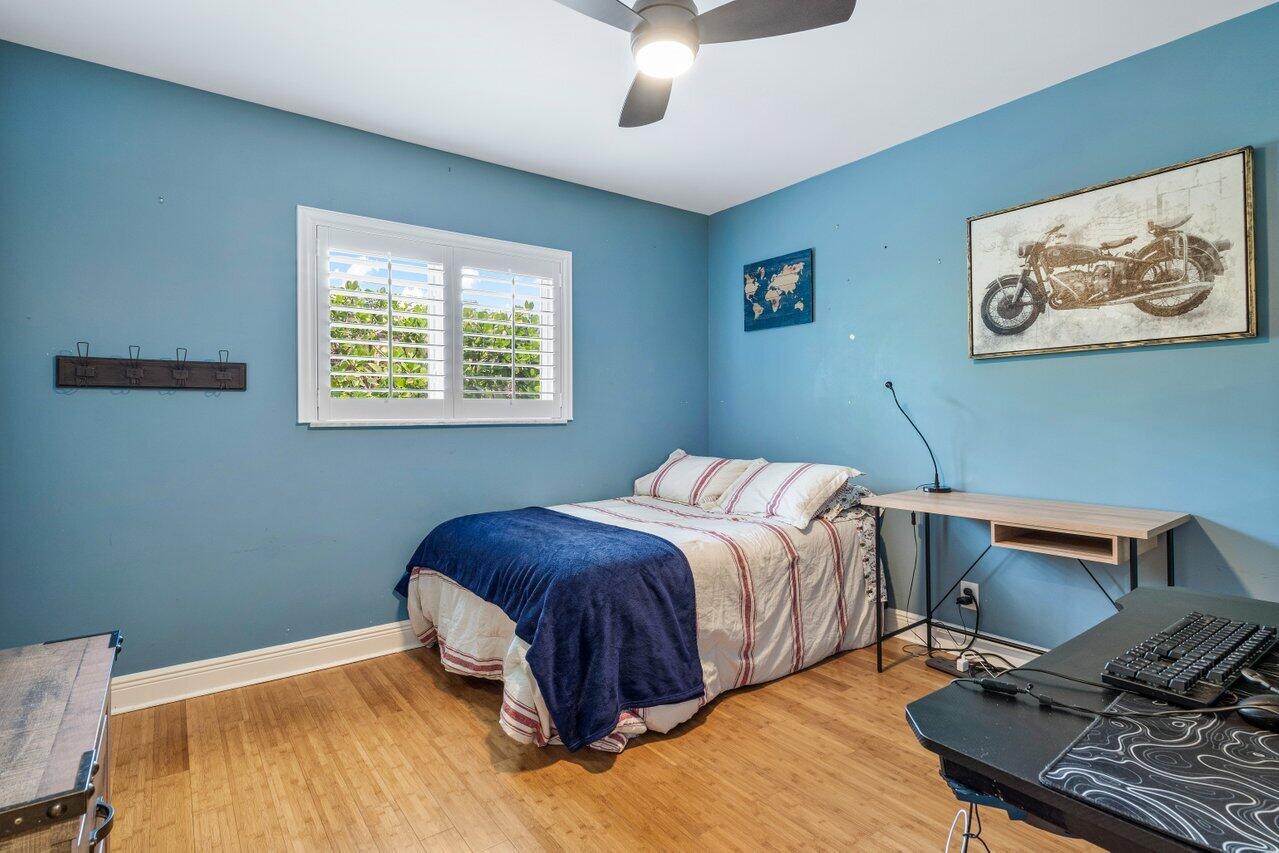1935 SW 7th Court