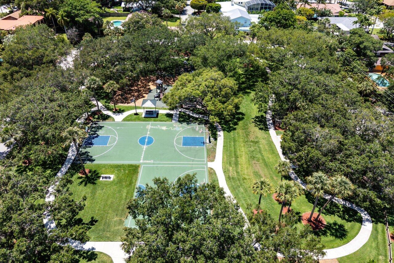1935 SW 7th Court
