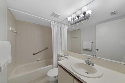 105 Half Moon Circle B1