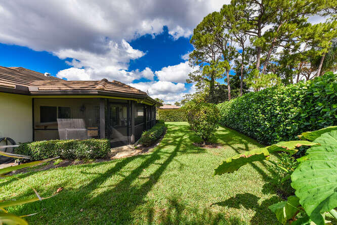 493 Forestview Drive, Atlantis