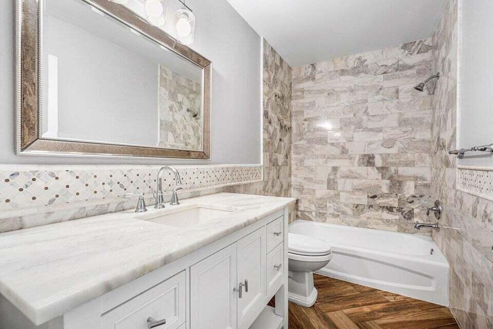 350 SW 8th Street 2