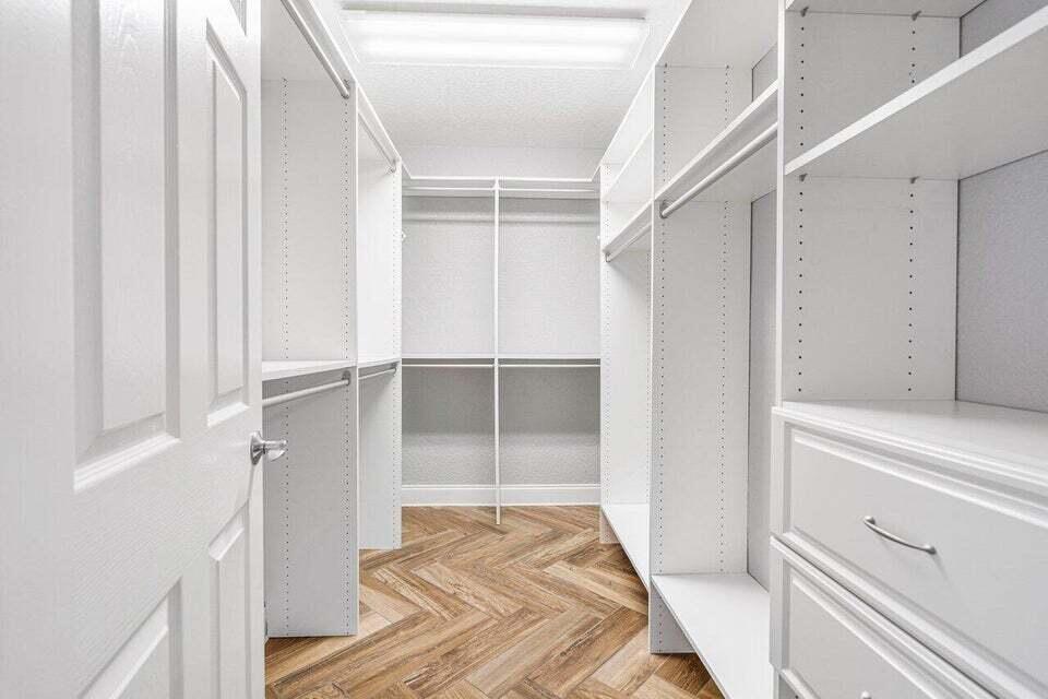 350 SW 8th Street 2