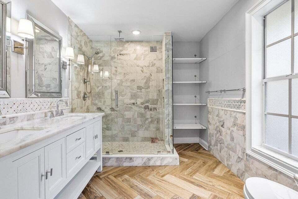 350 SW 8th Street 2