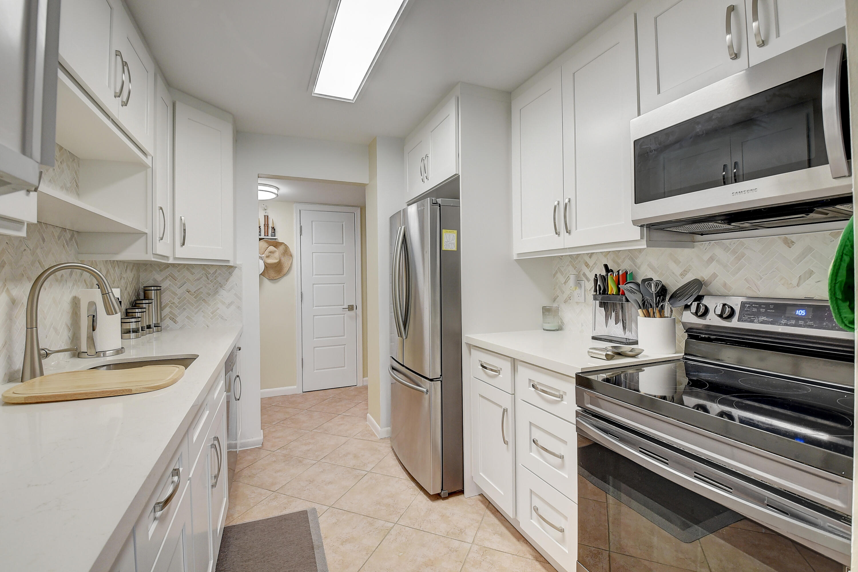 1111 S Ocean Boulevard 123