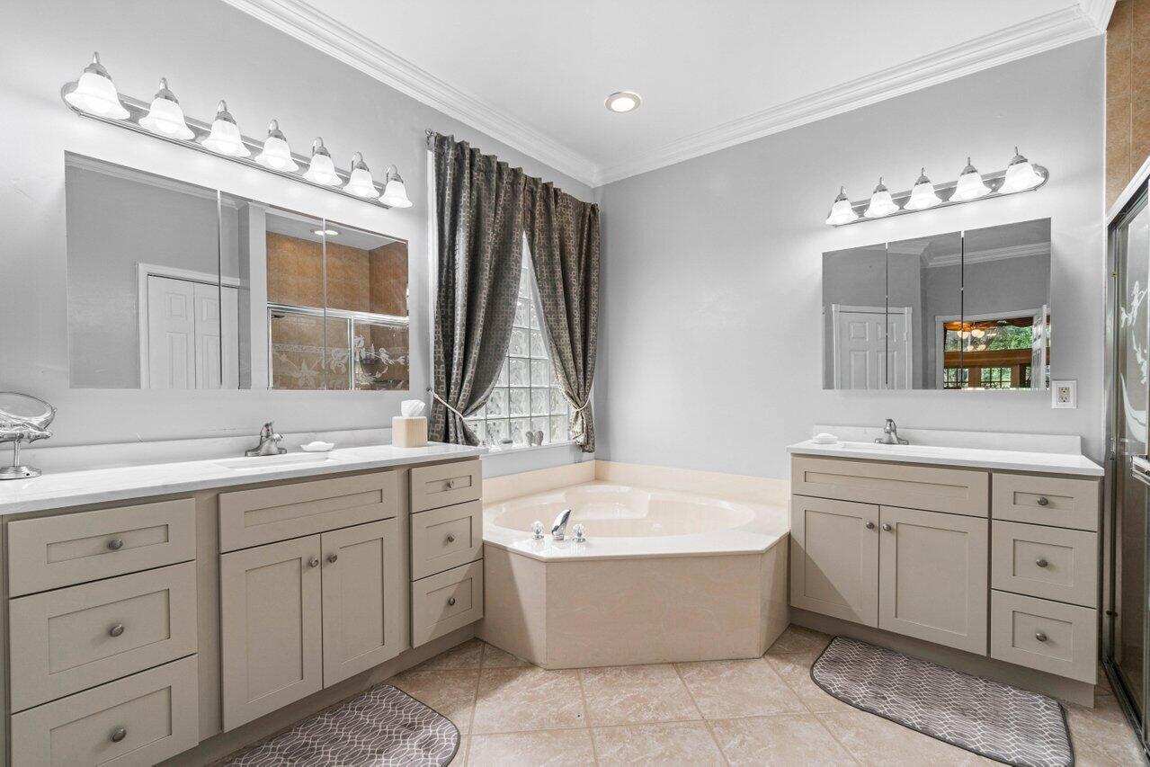 7570 Starfish Reef Lane