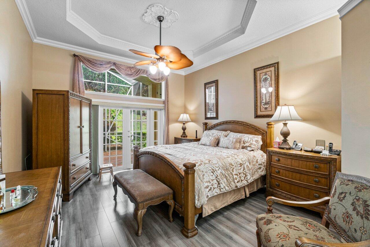 7570 Starfish Reef Lane