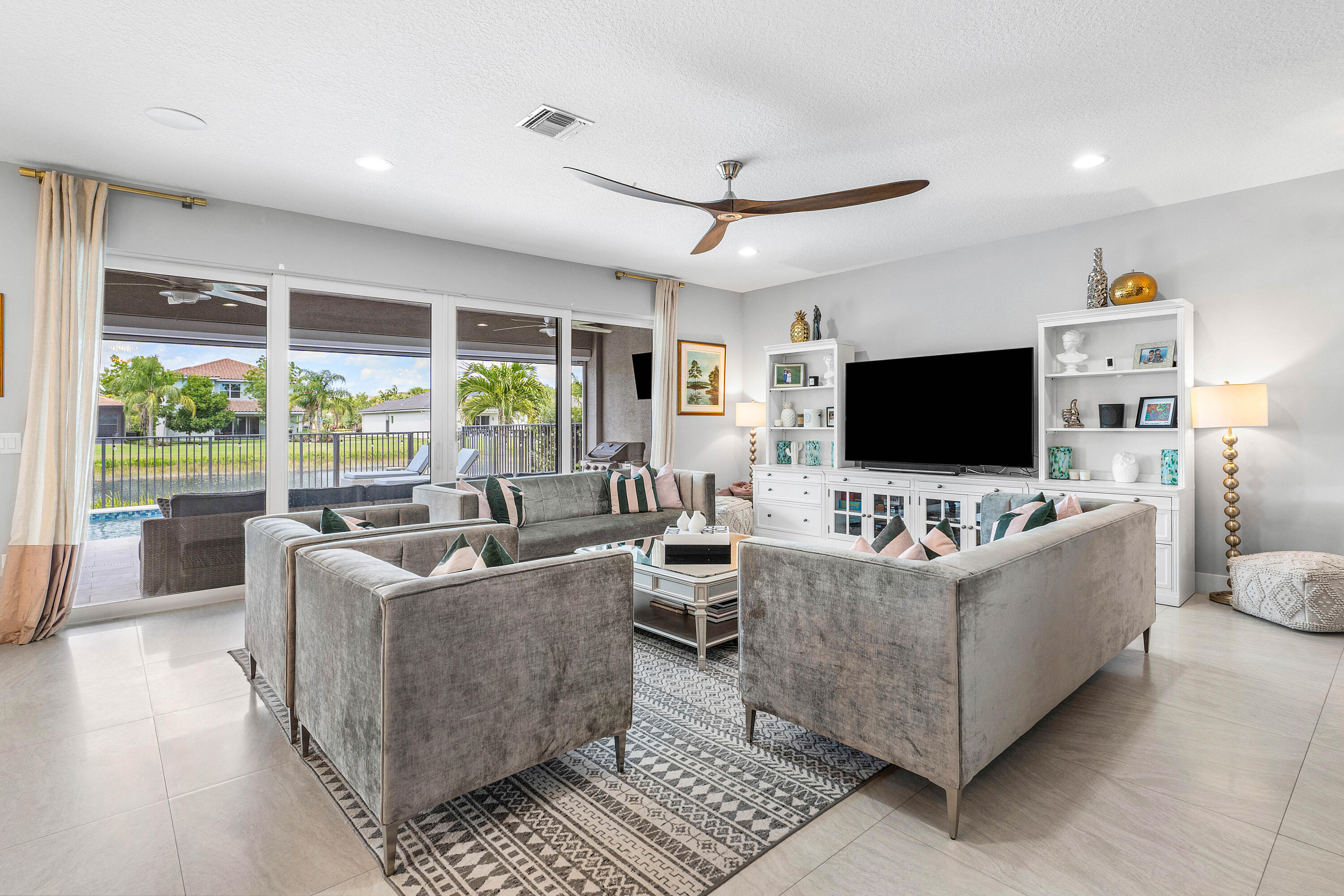 9601 Highland Pointe Pass