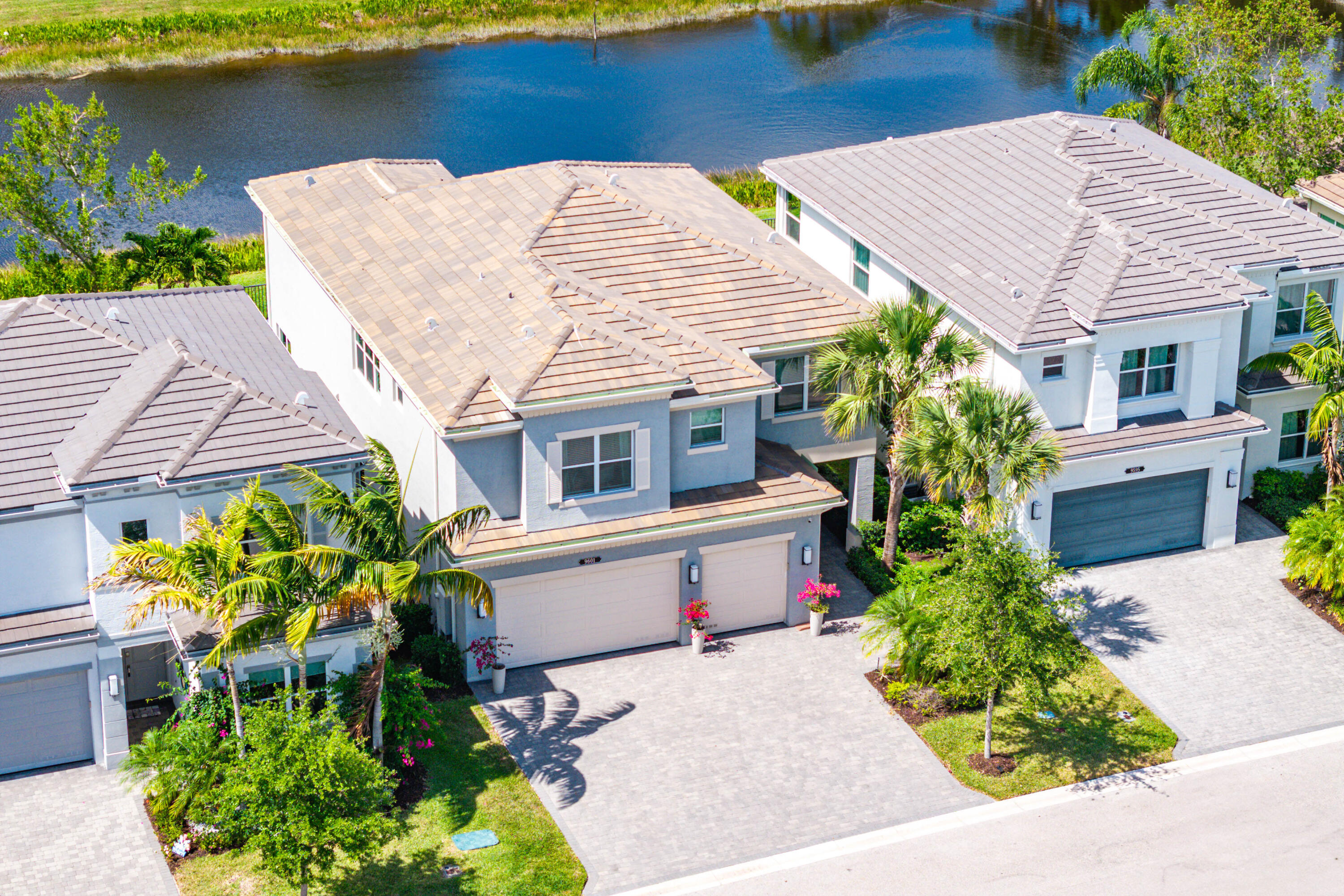 9601 Highland Pointe Pass