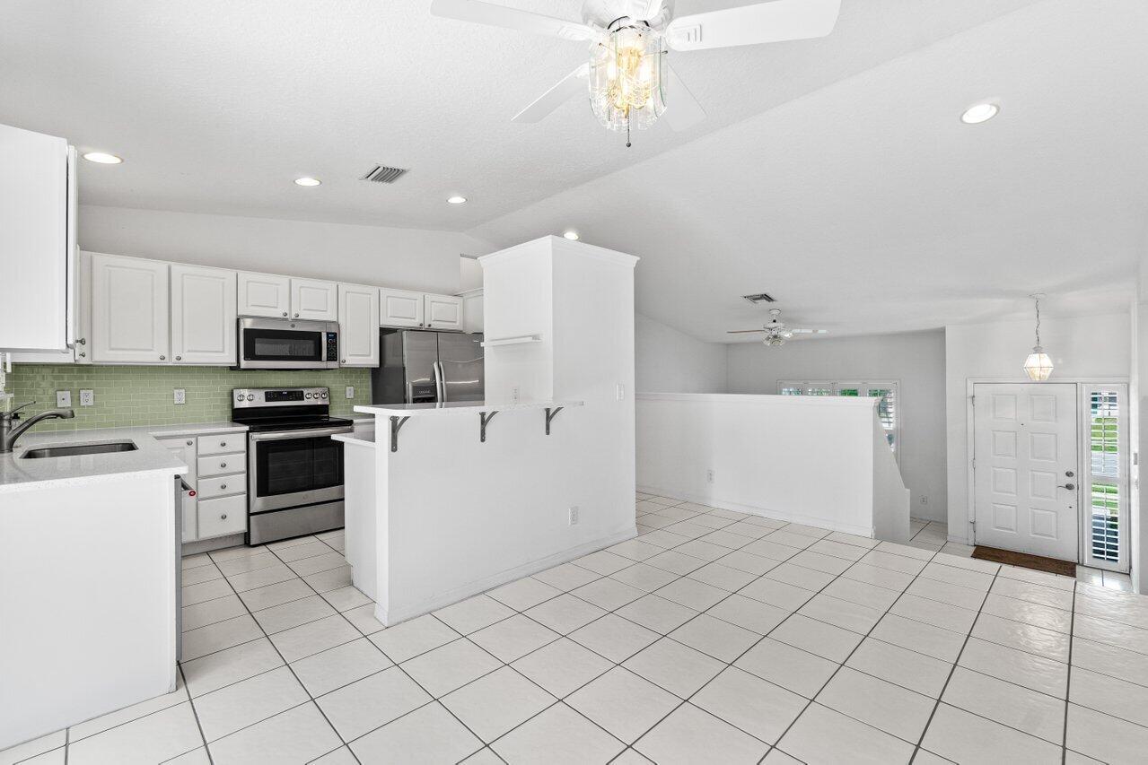 22 Pepperwood Court