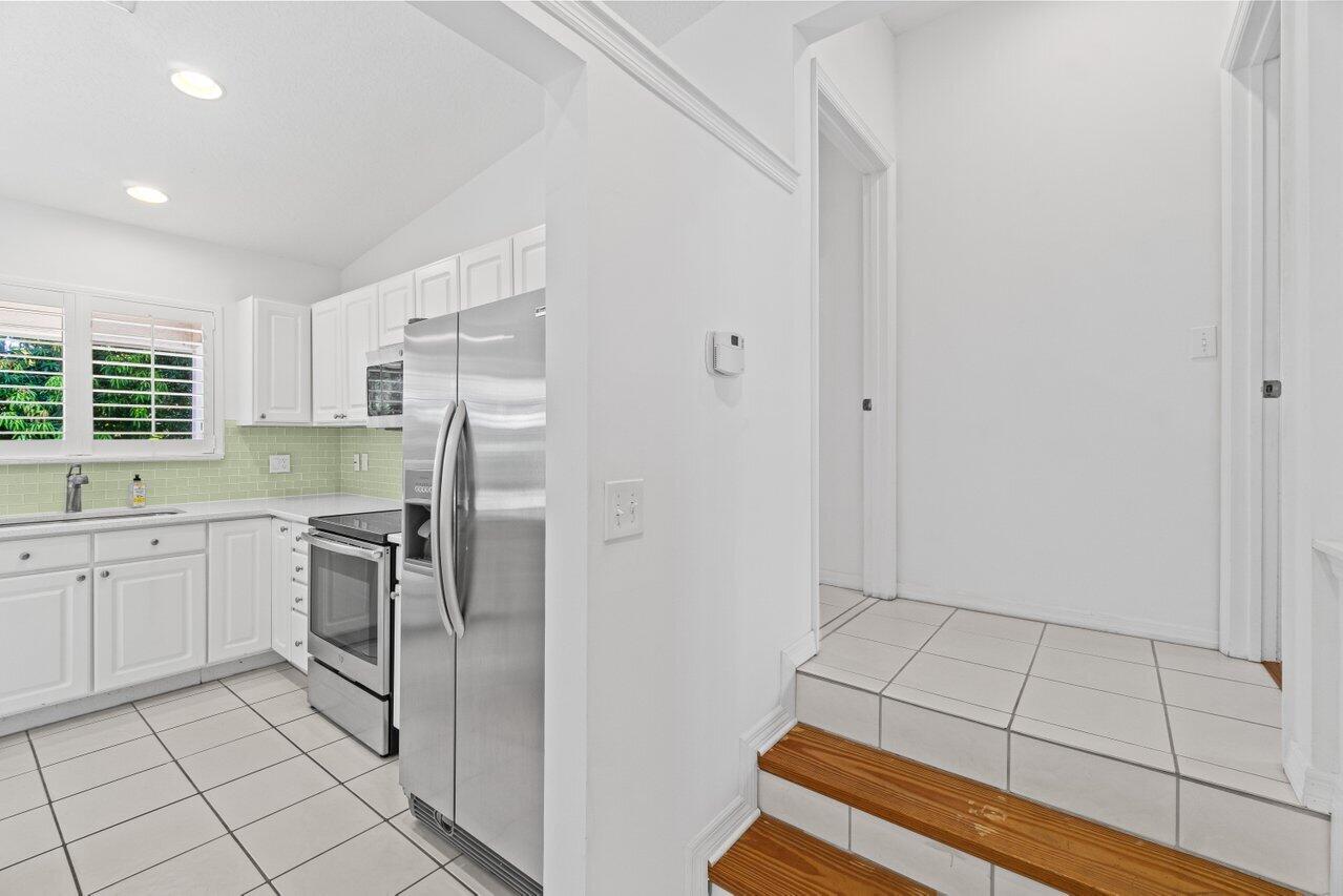 22 Pepperwood Court