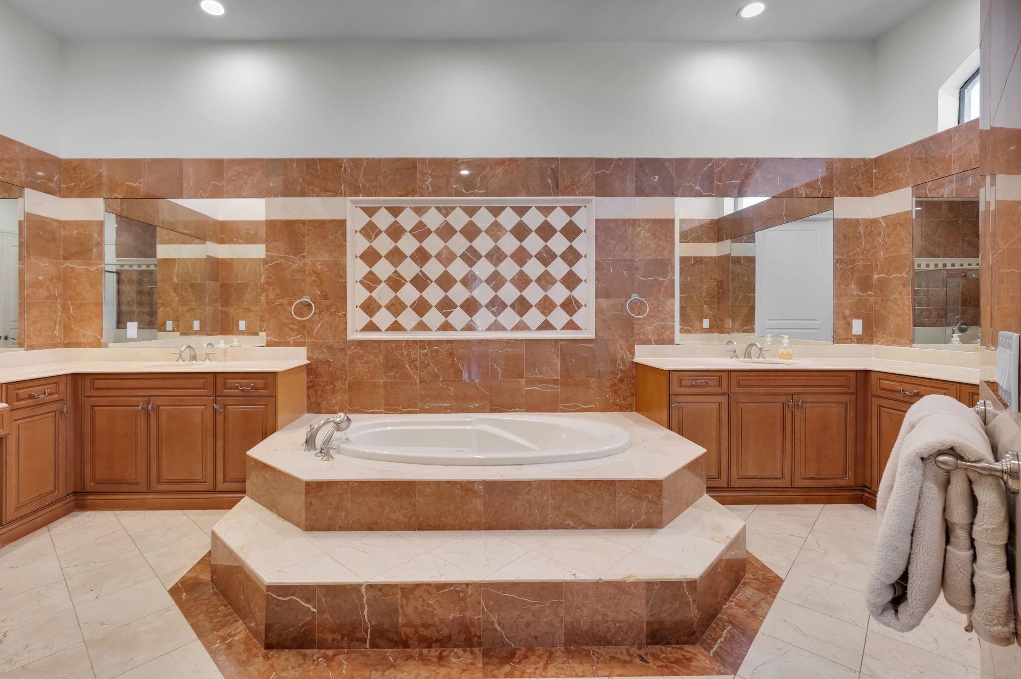 22175 Larkspur Trail