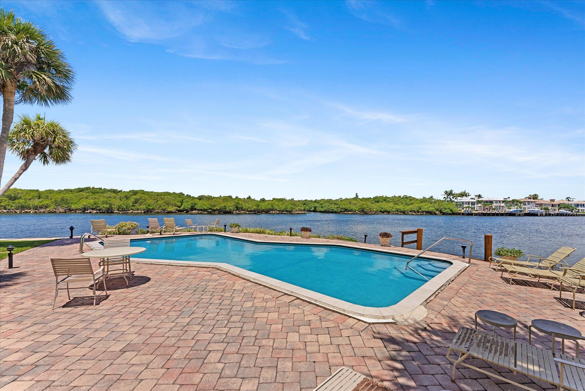 1013 Bel Air Drive 1