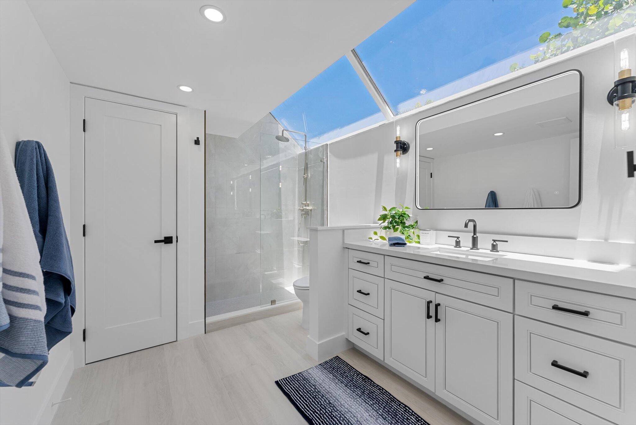 1013 Bel Air Drive 1