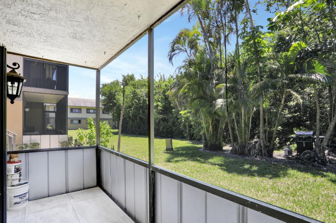 545 Trace Circle 106, Deerfield Beach Unit: 106