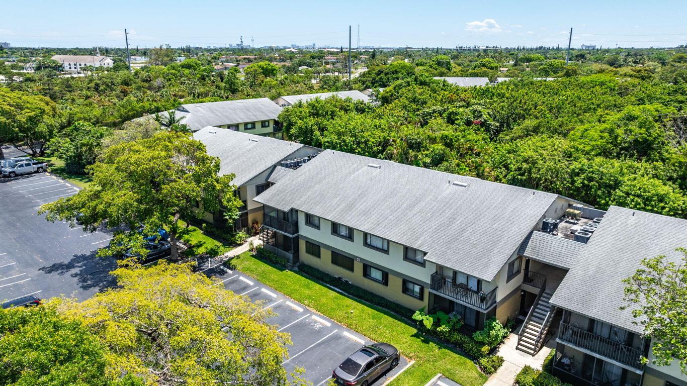 545 Trace Circle 106, Deerfield Beach Unit: 106