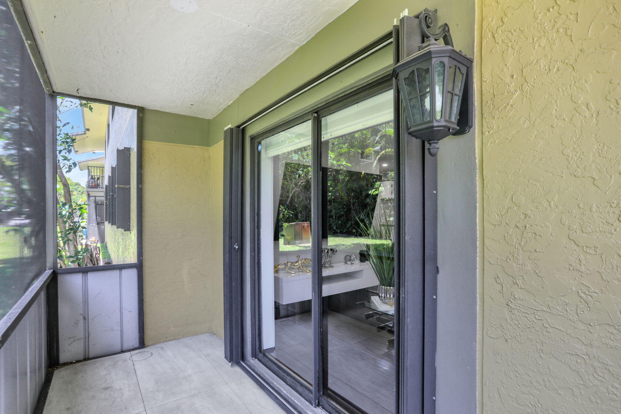545 Trace Circle 106, Deerfield Beach Unit: 106