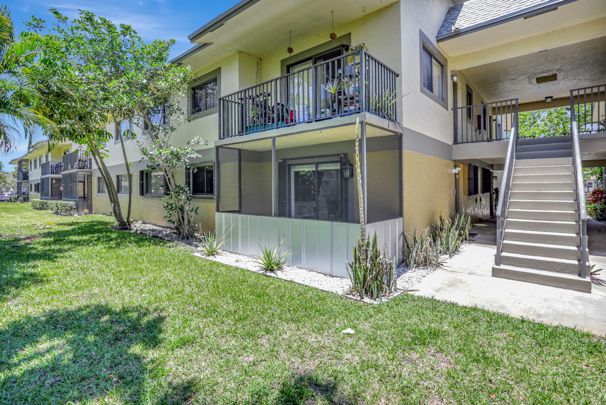 545 Trace Circle 106, Deerfield Beach Unit: 106