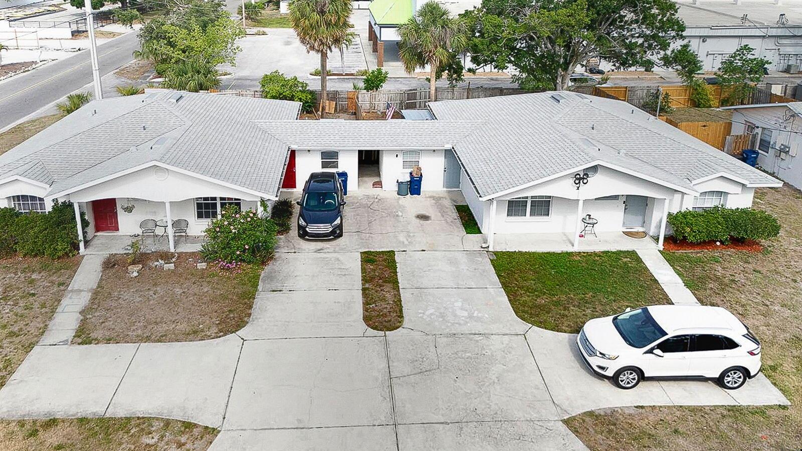 6528/6530 12th Street W