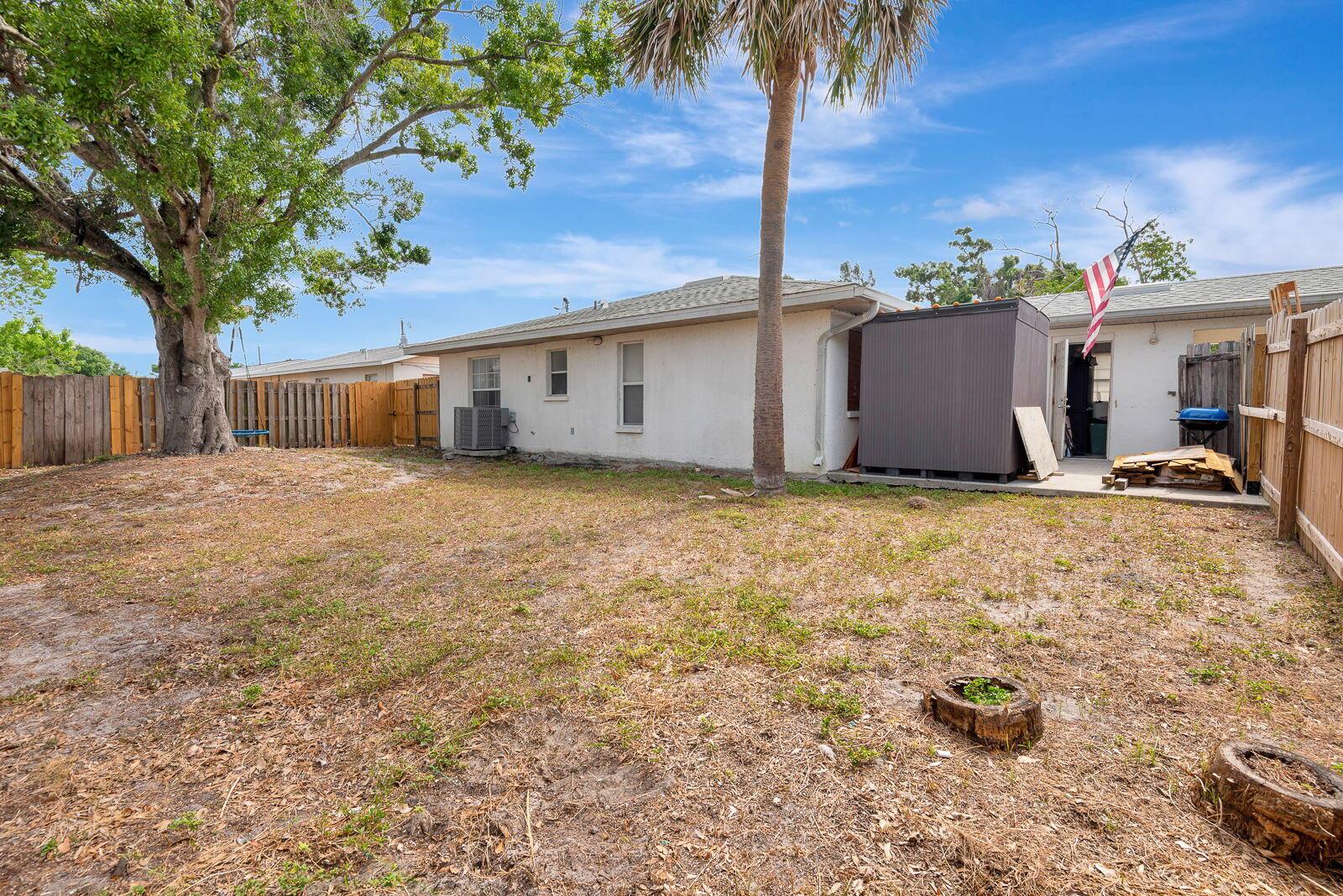 6528/6530 12th Street W
