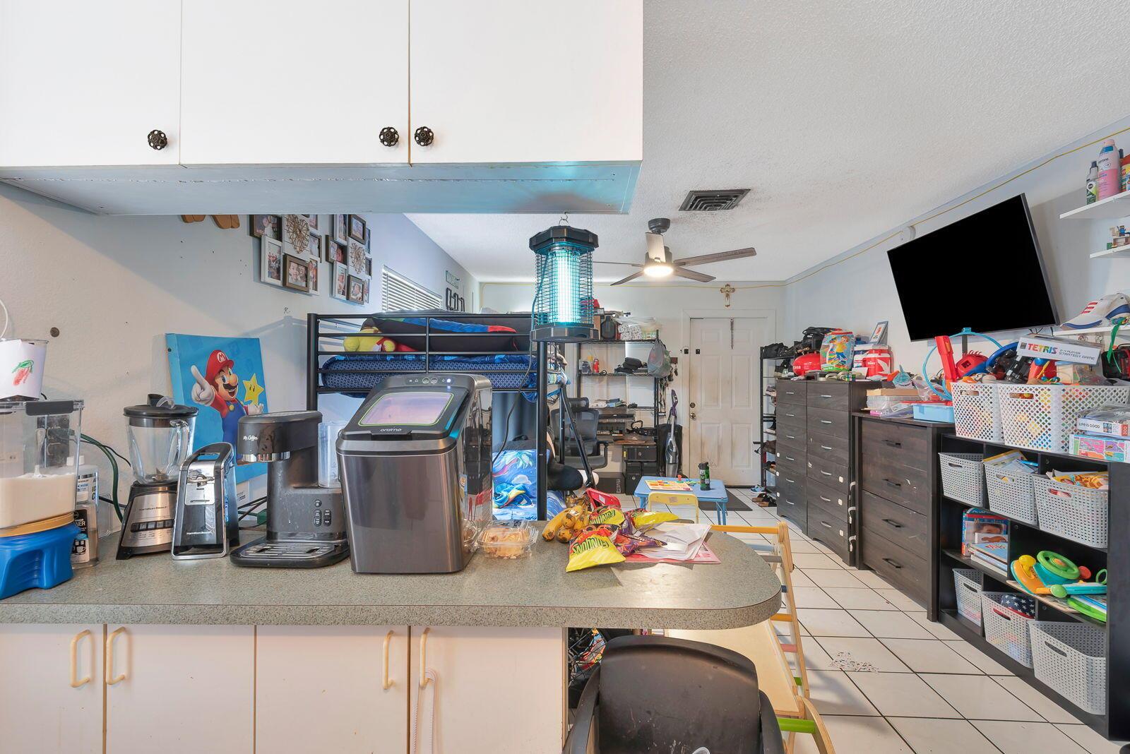 6520/6522 12th Street W