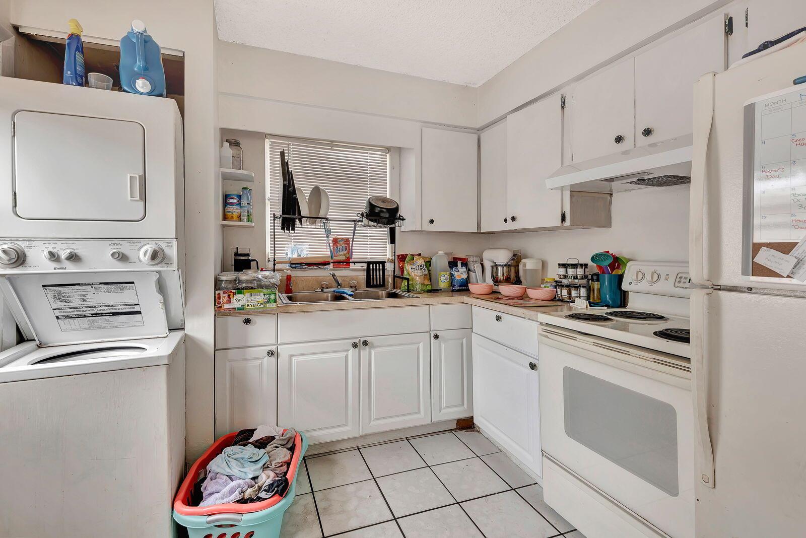 6520/6522 12th Street W