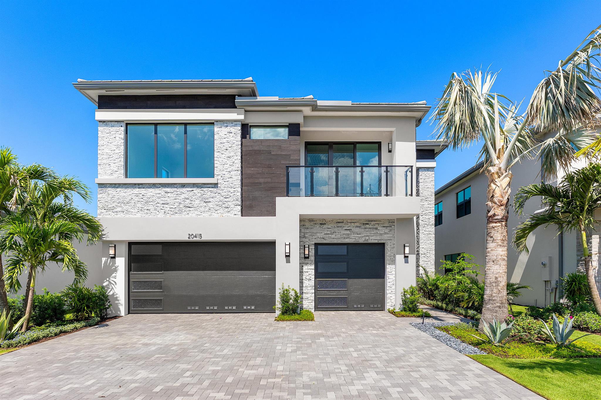 20415 Southernwood Avenue