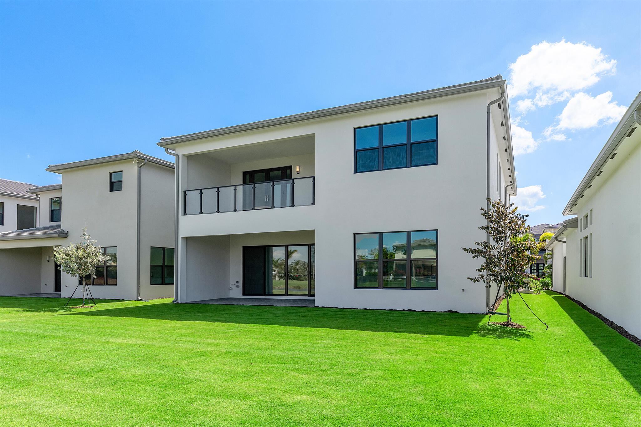 20415 Southernwood Avenue