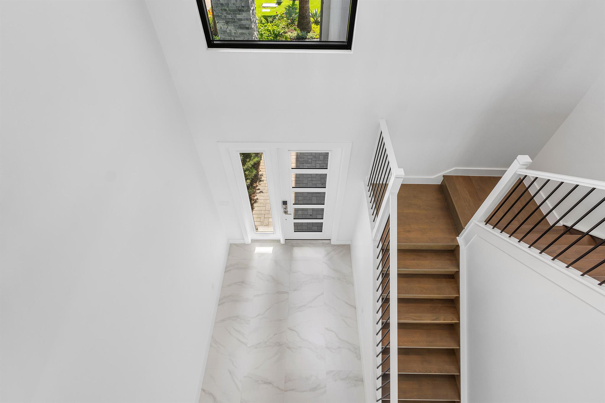 20415 Southernwood Avenue