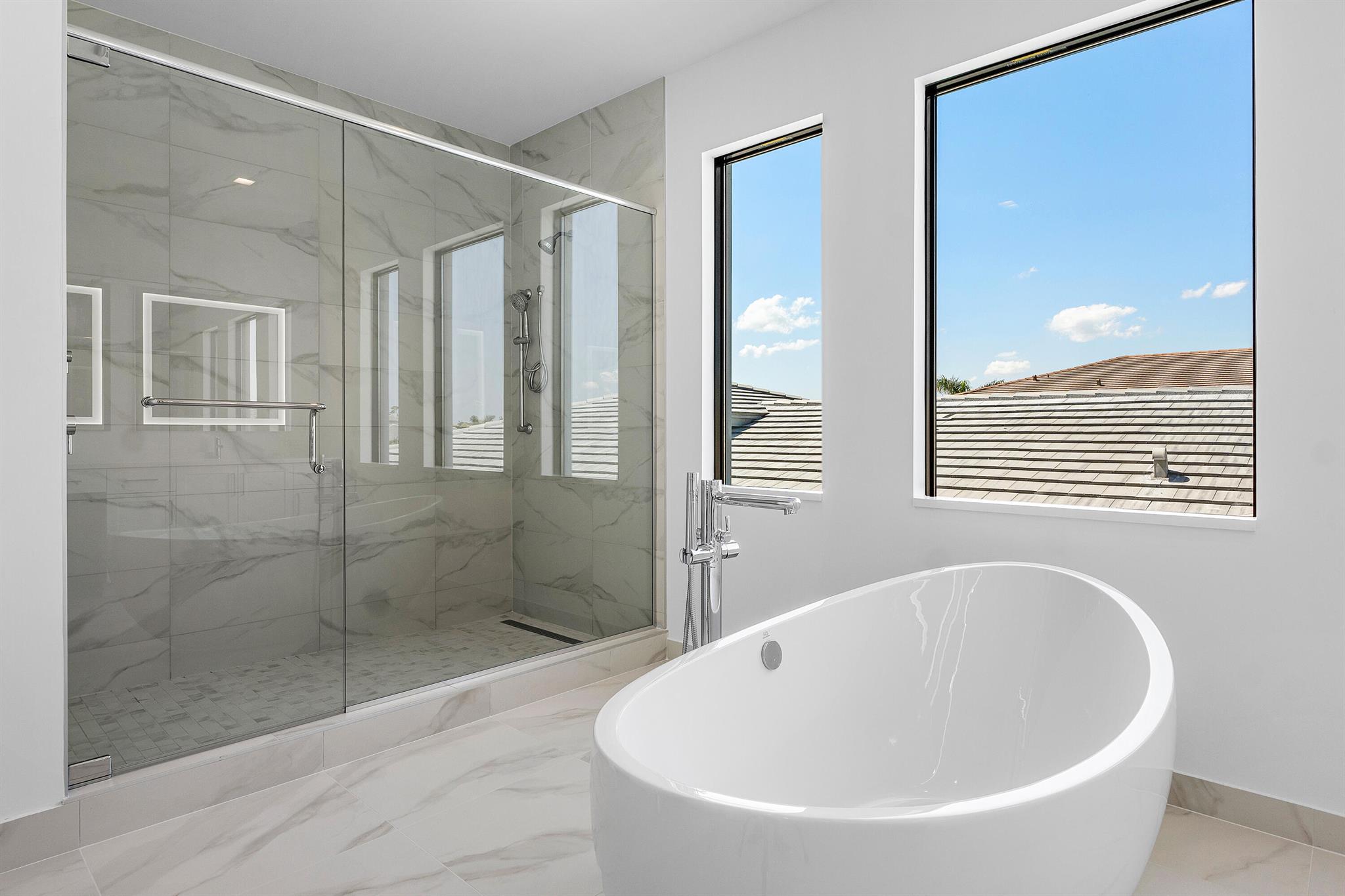 20415 Southernwood Avenue