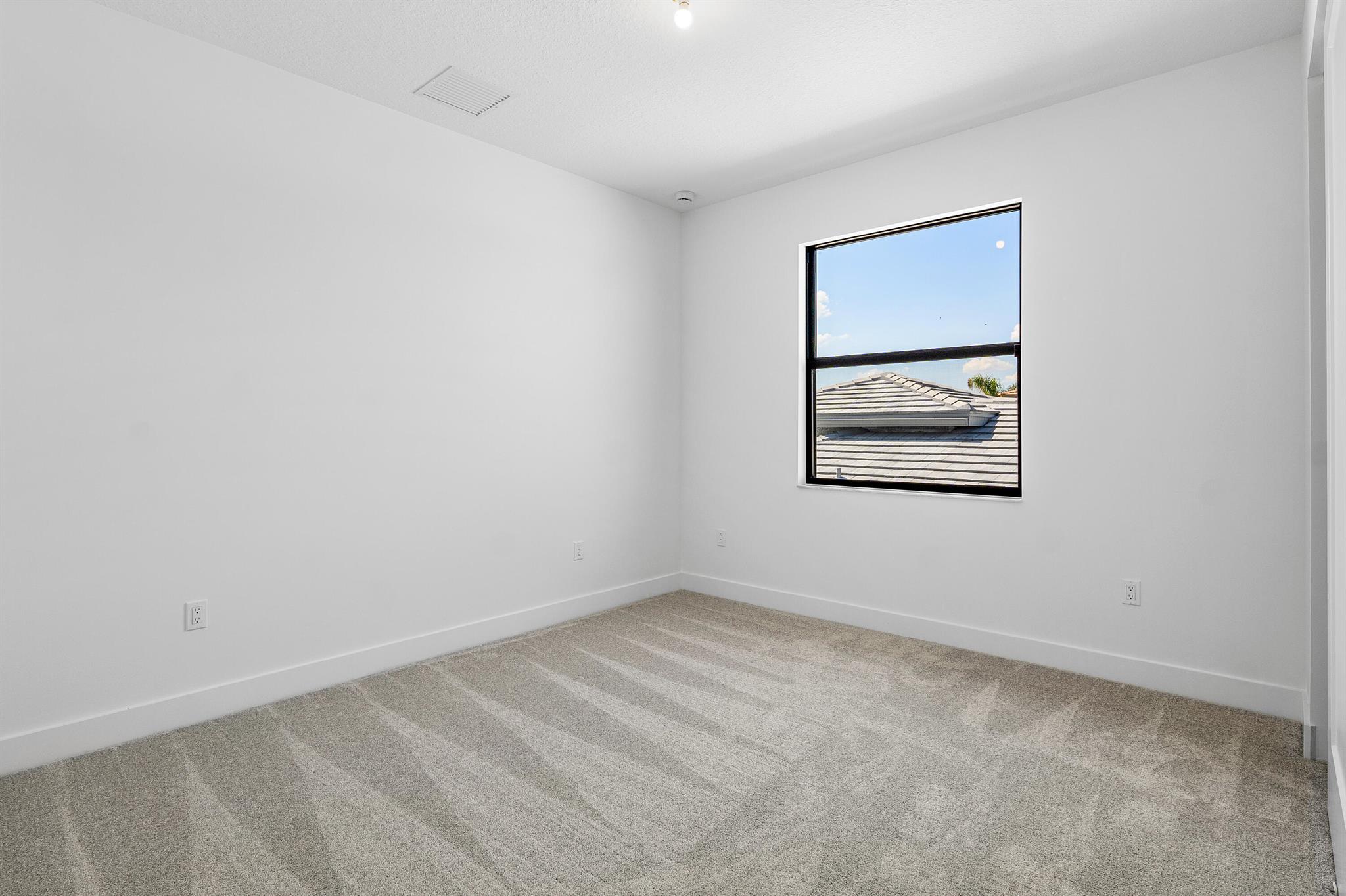 20415 Southernwood Avenue