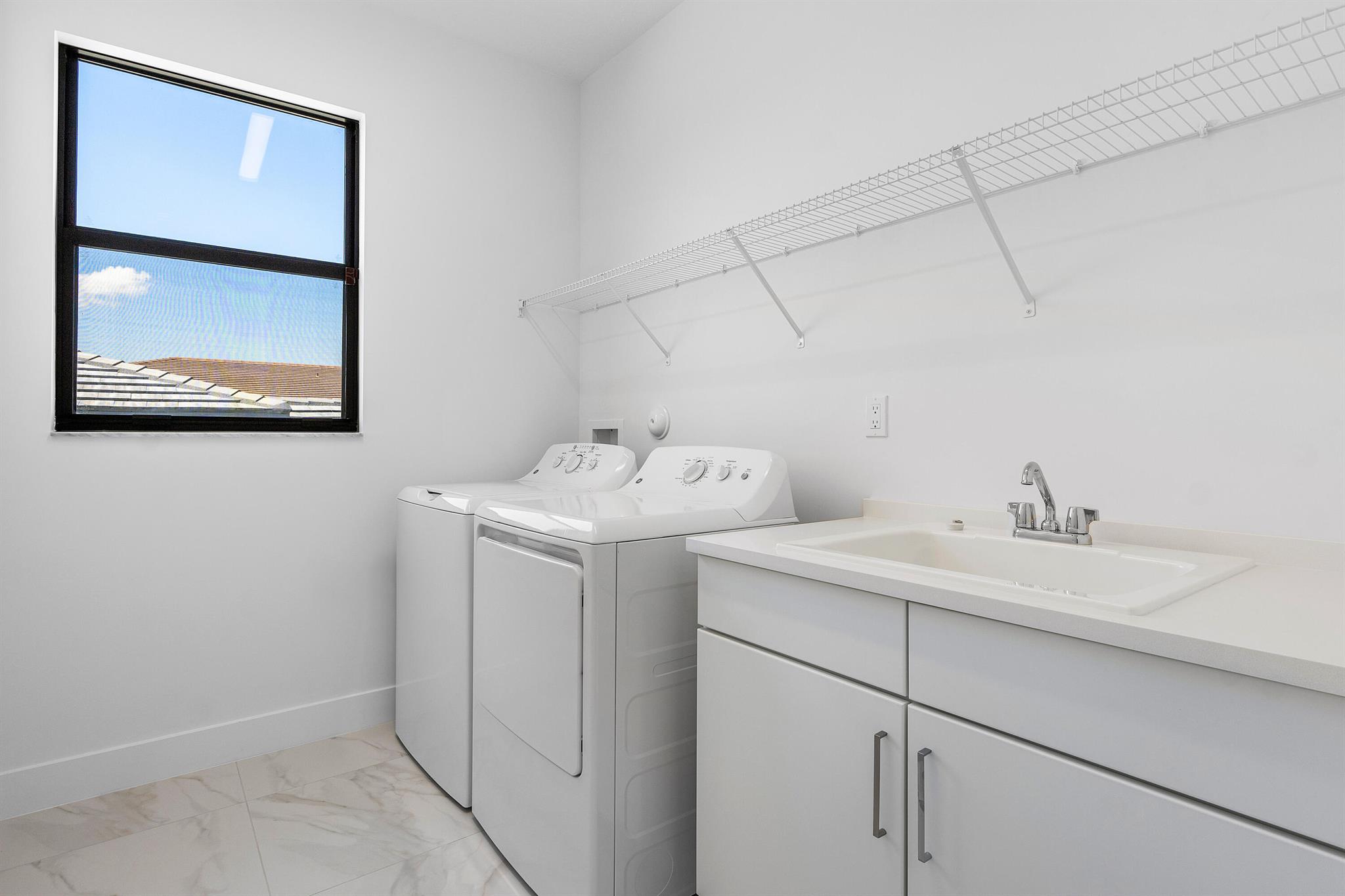 20415 Southernwood Avenue