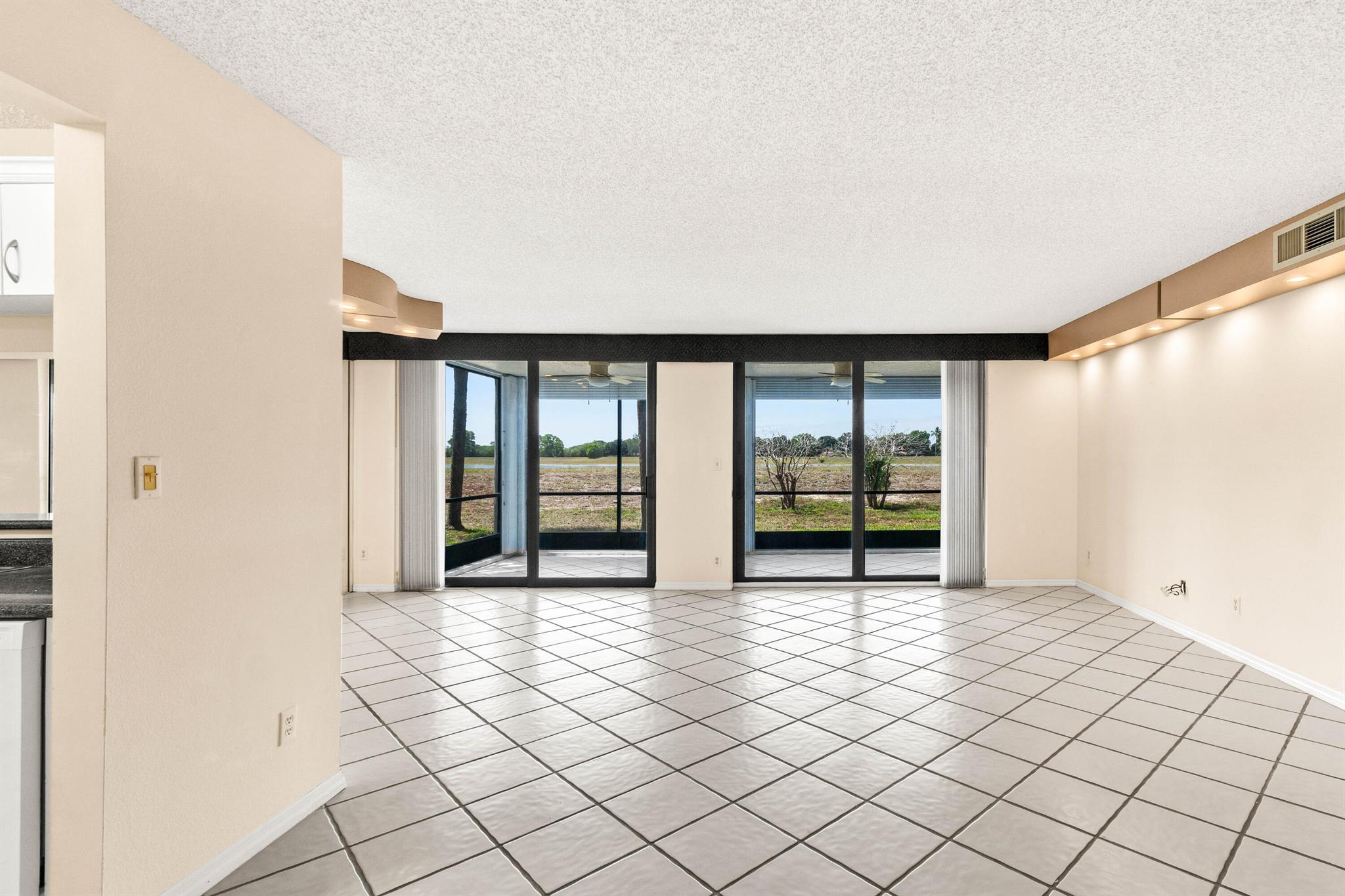 10920 Lakemore Lane 101