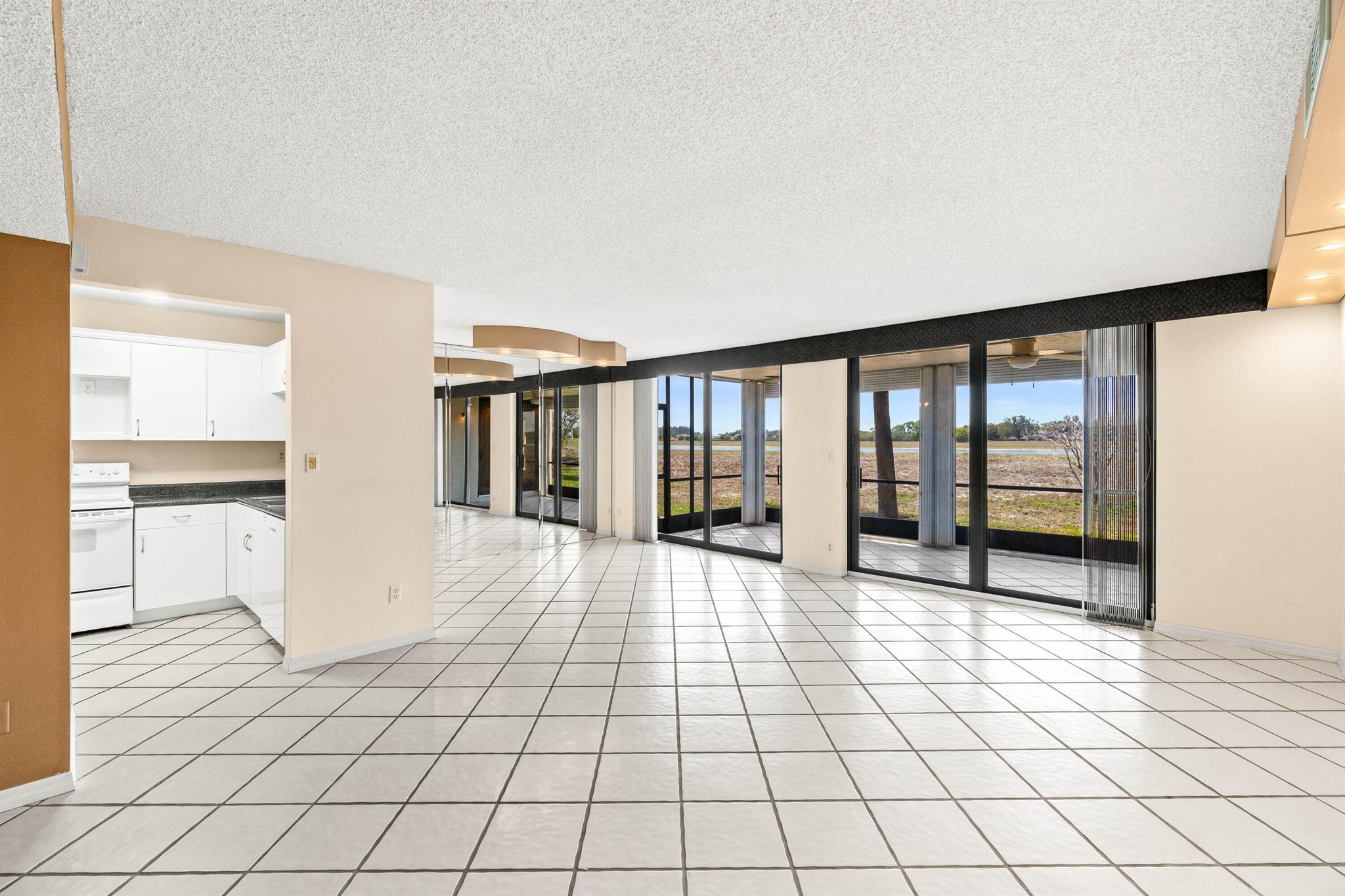 10920 Lakemore Lane 101