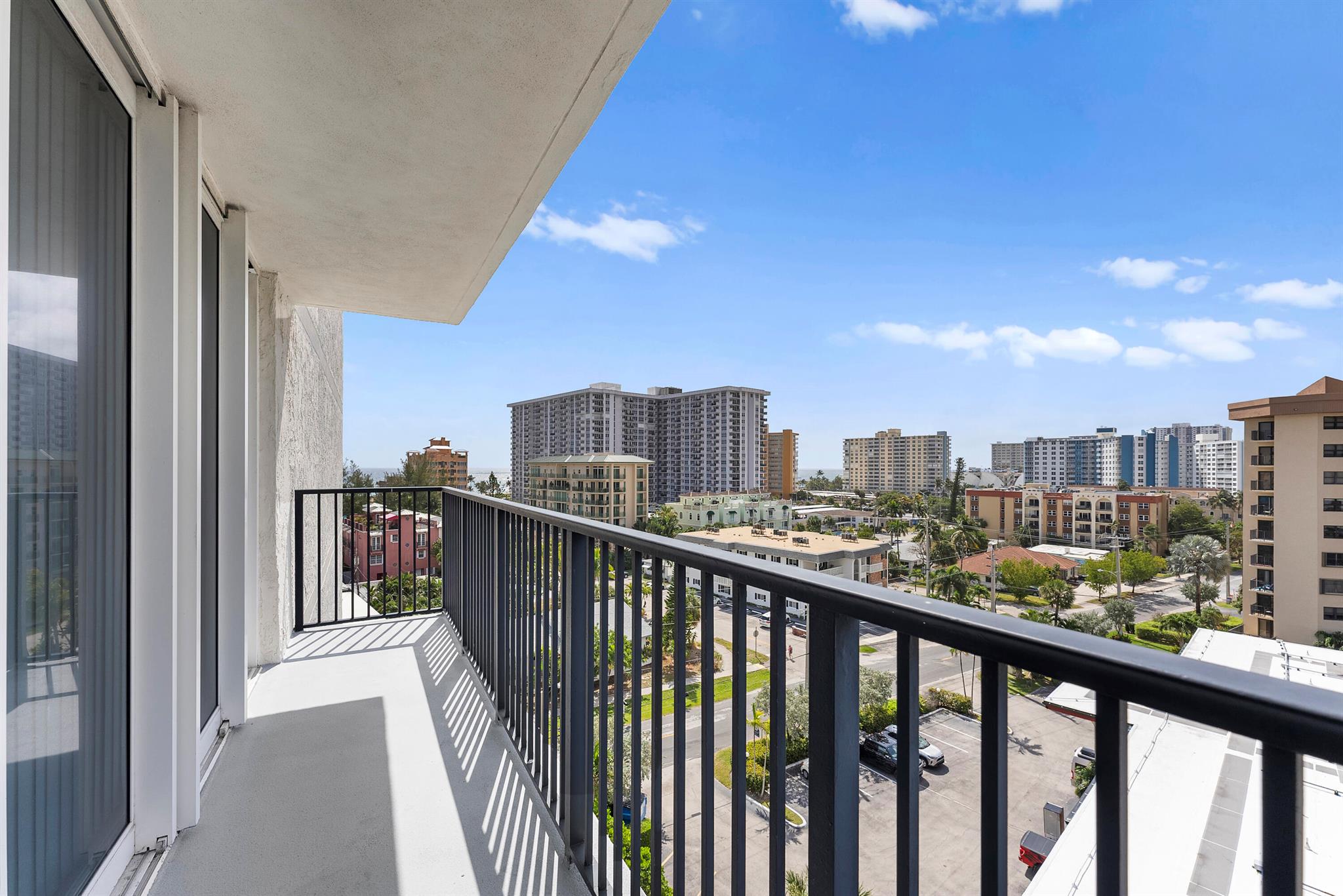 521 N Riverside Drive 801