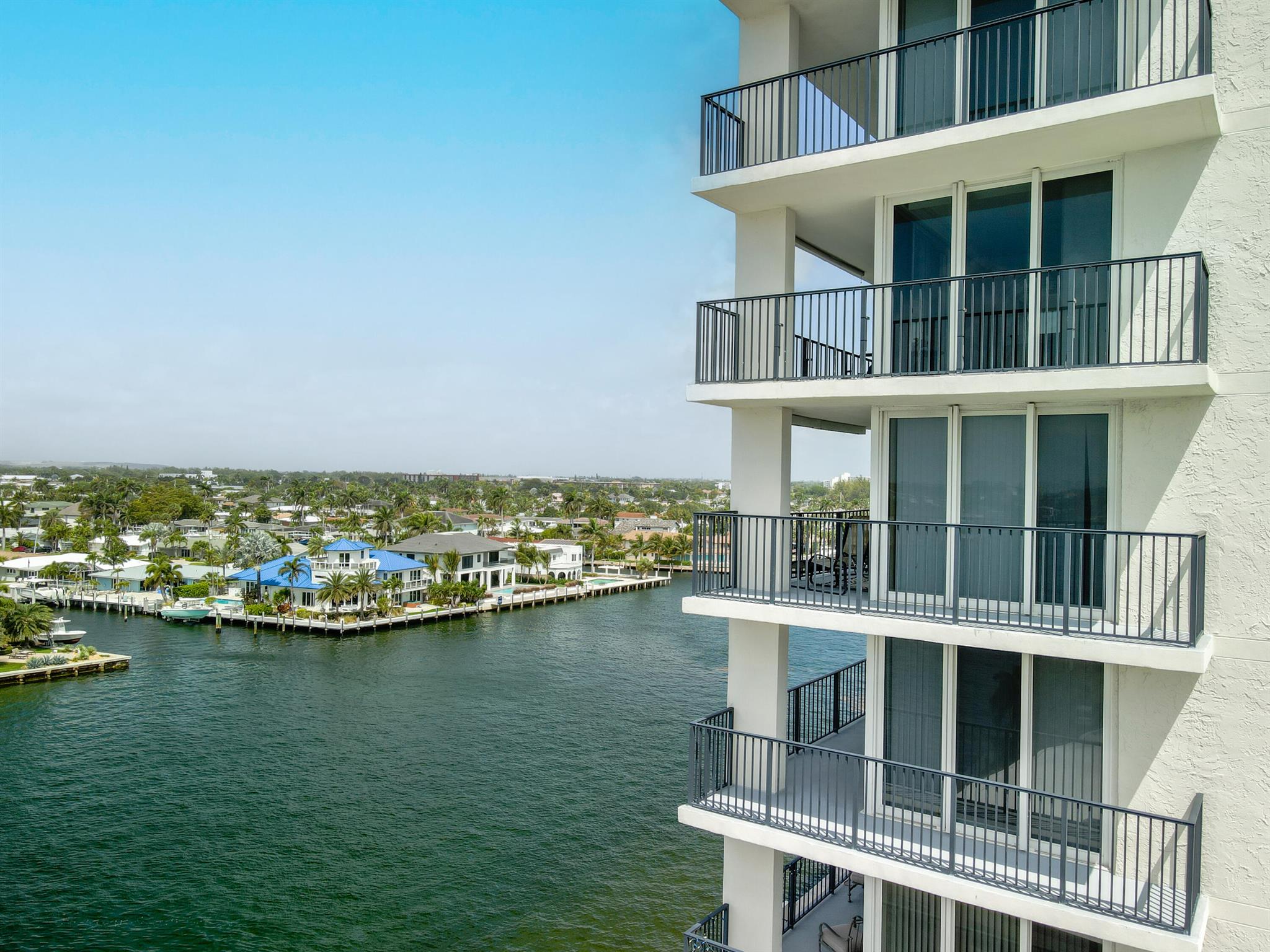 521 N Riverside Drive 801