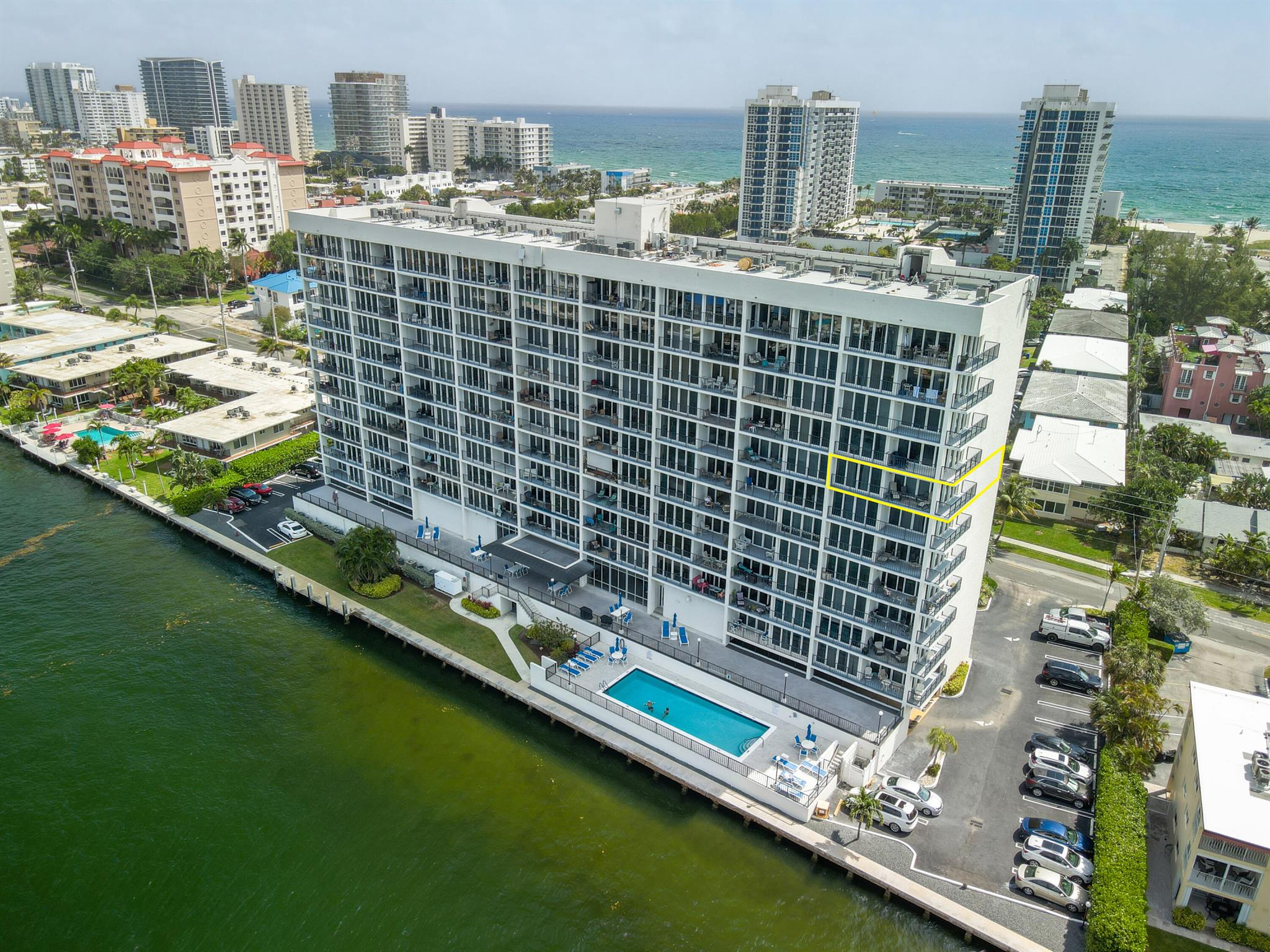 521 N Riverside Drive 801