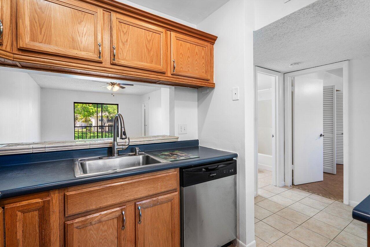 6808 Palmetto Circle S 202, Boca Raton Unit: 202