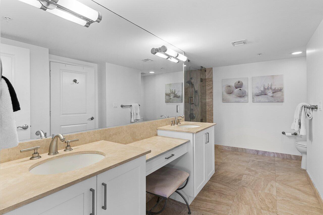 99 SE Mizner Boulevard Ph 37