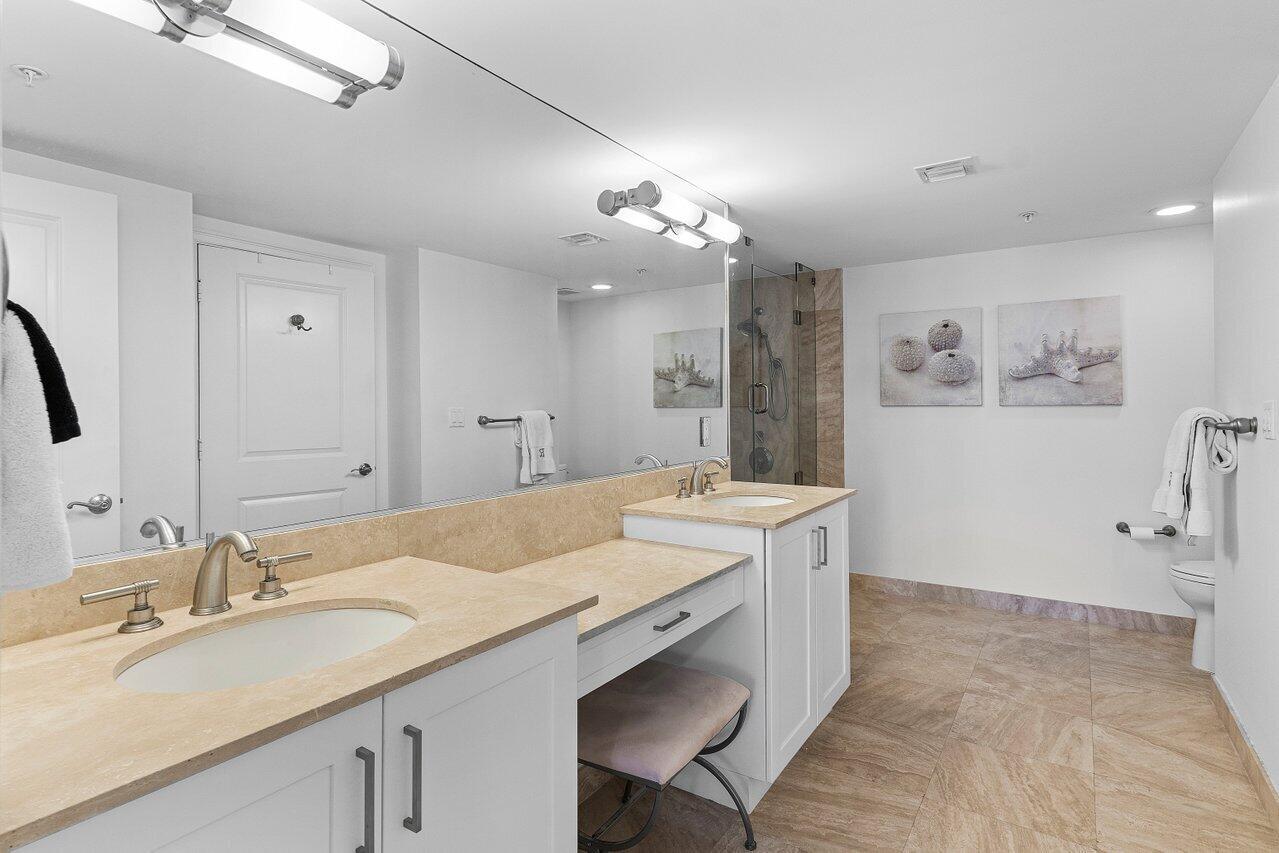 99 SE Mizner Boulevard Ph 37