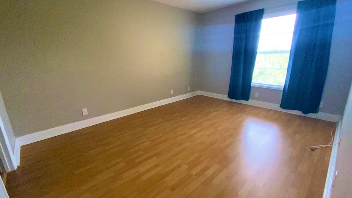 490 NW 20th Street 314