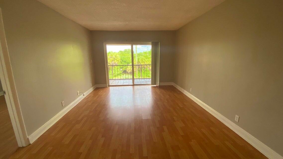 490 NW 20th Street 314