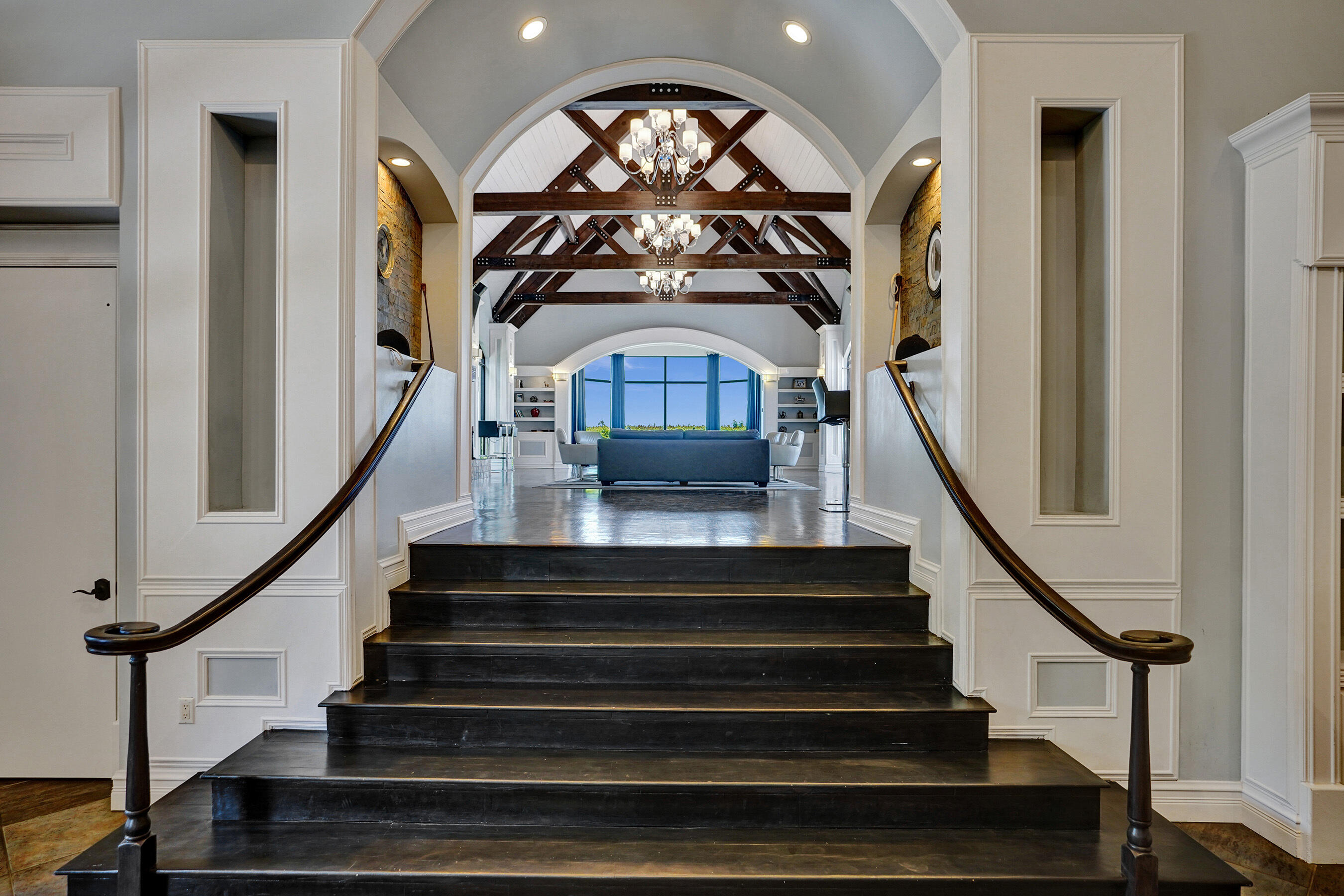 9210 Equus Circle