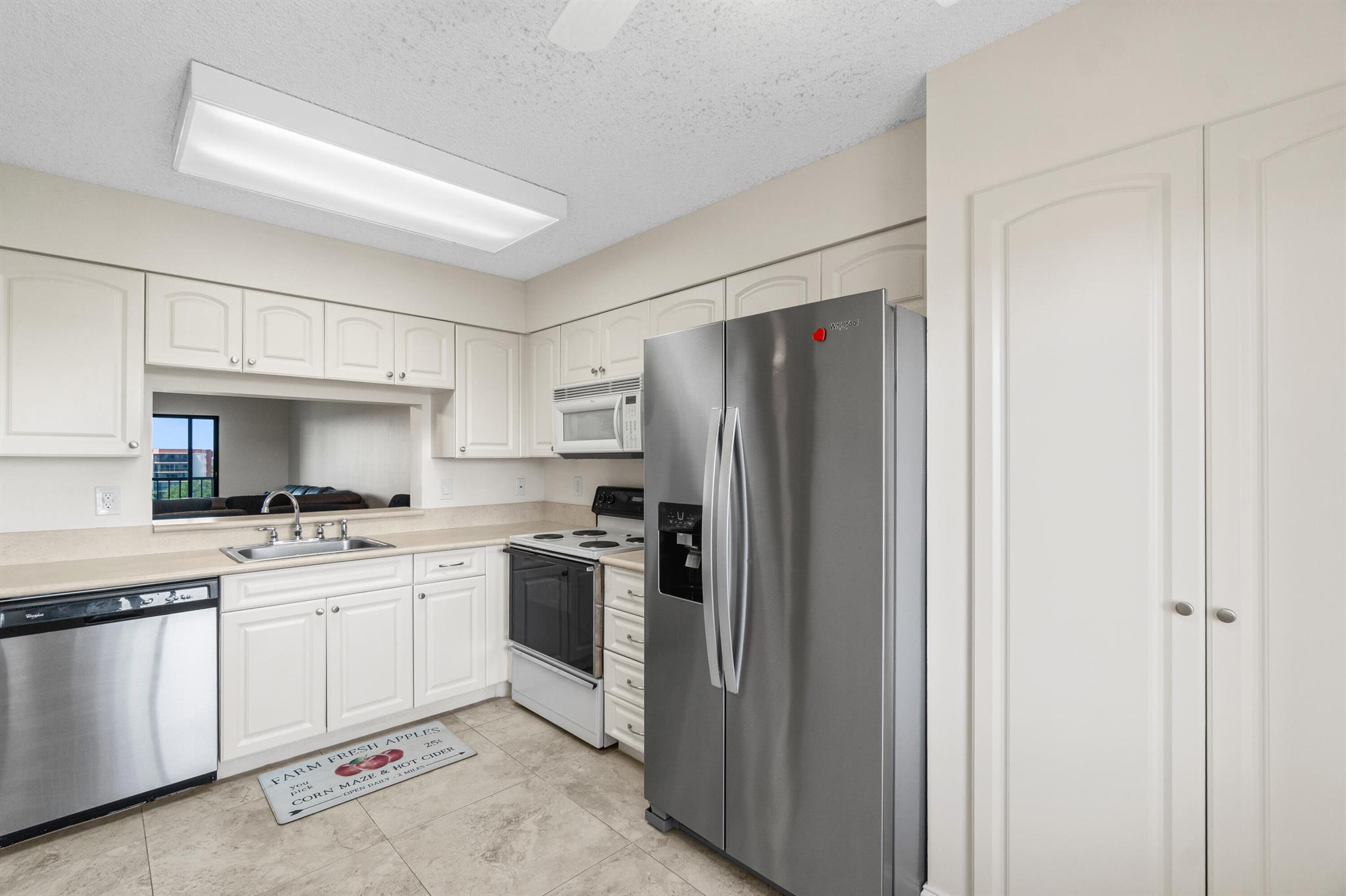 7290 Kinghurst Drive 809