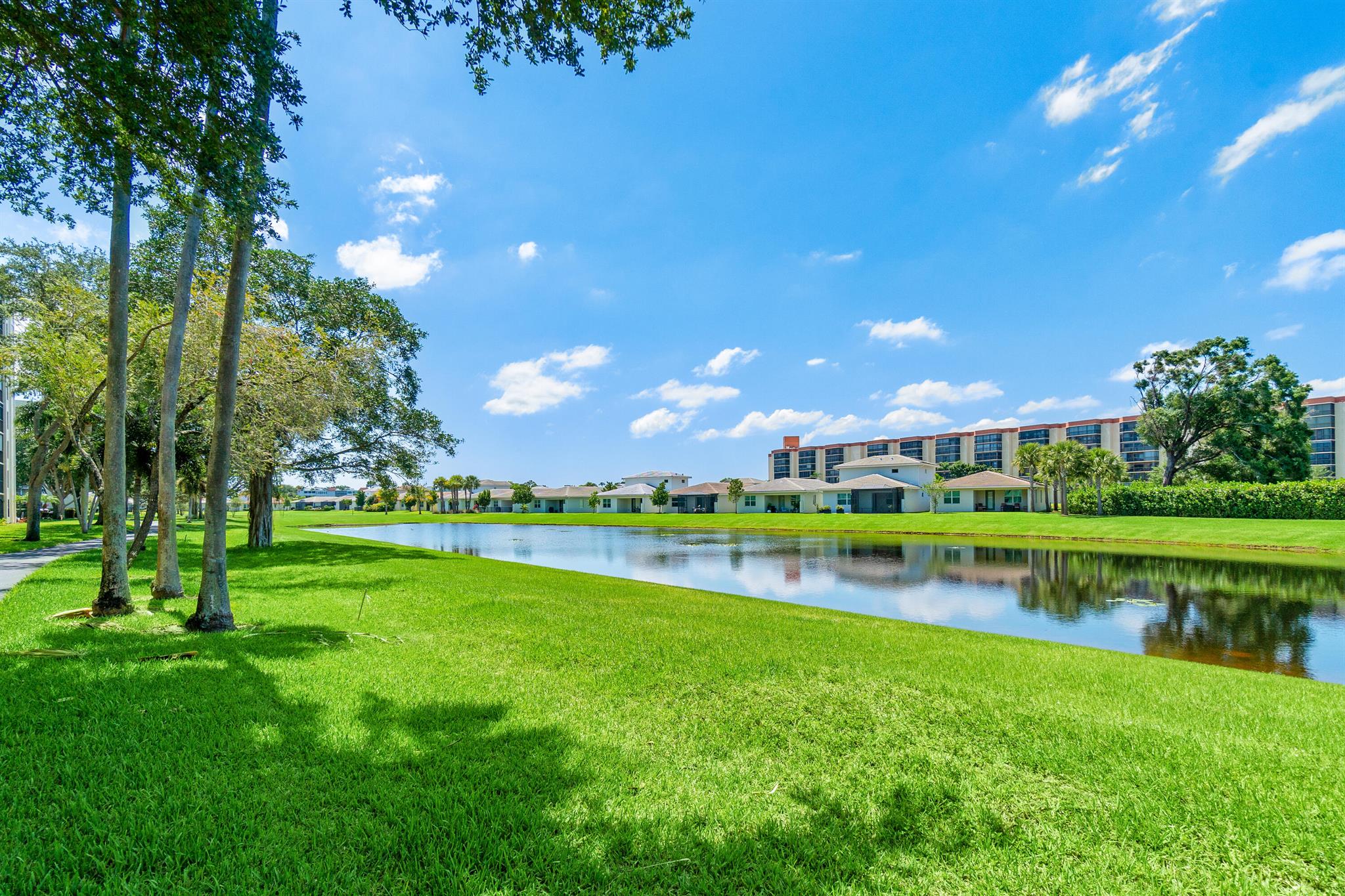 7290 Kinghurst Drive 809