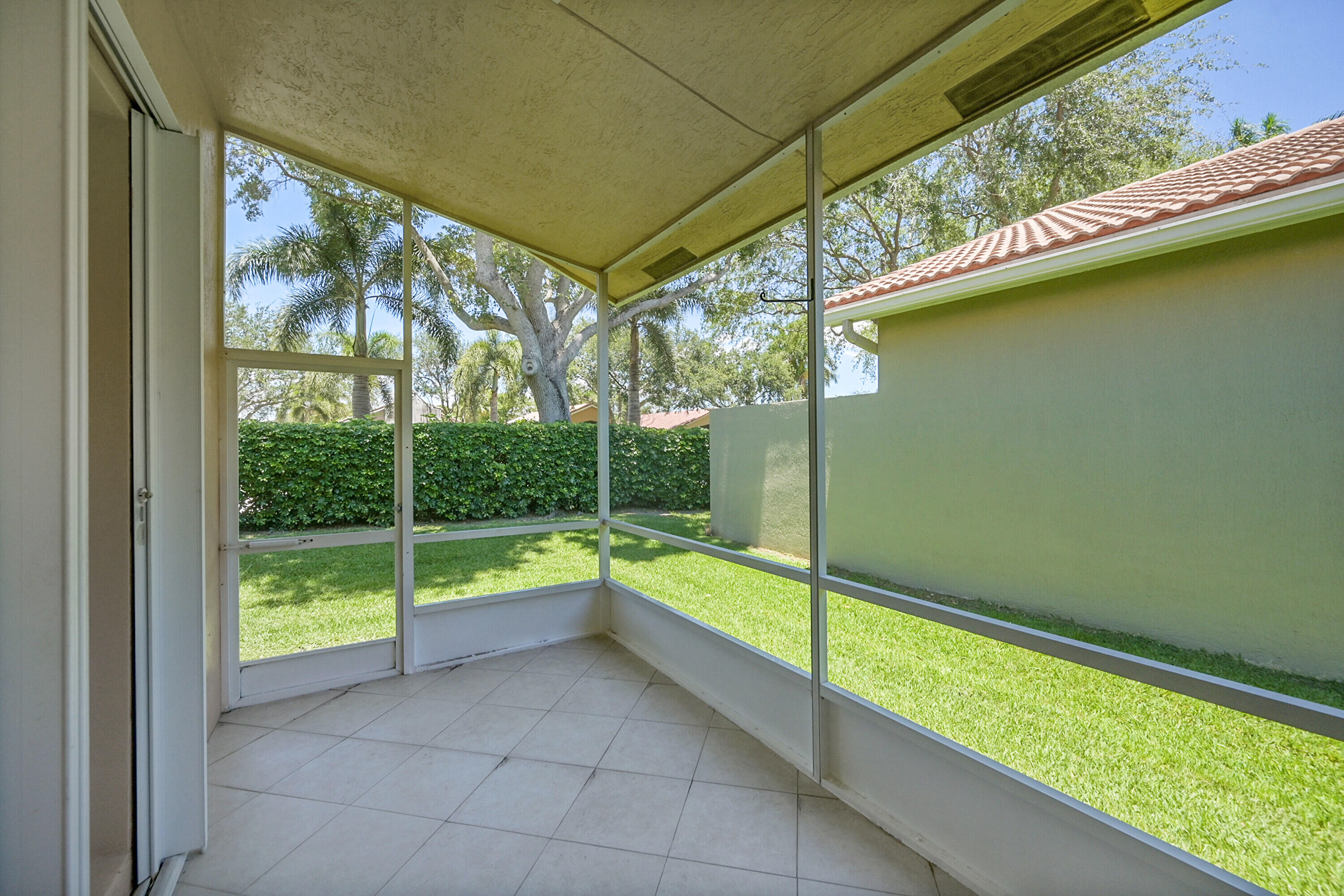 7075 Via Genova