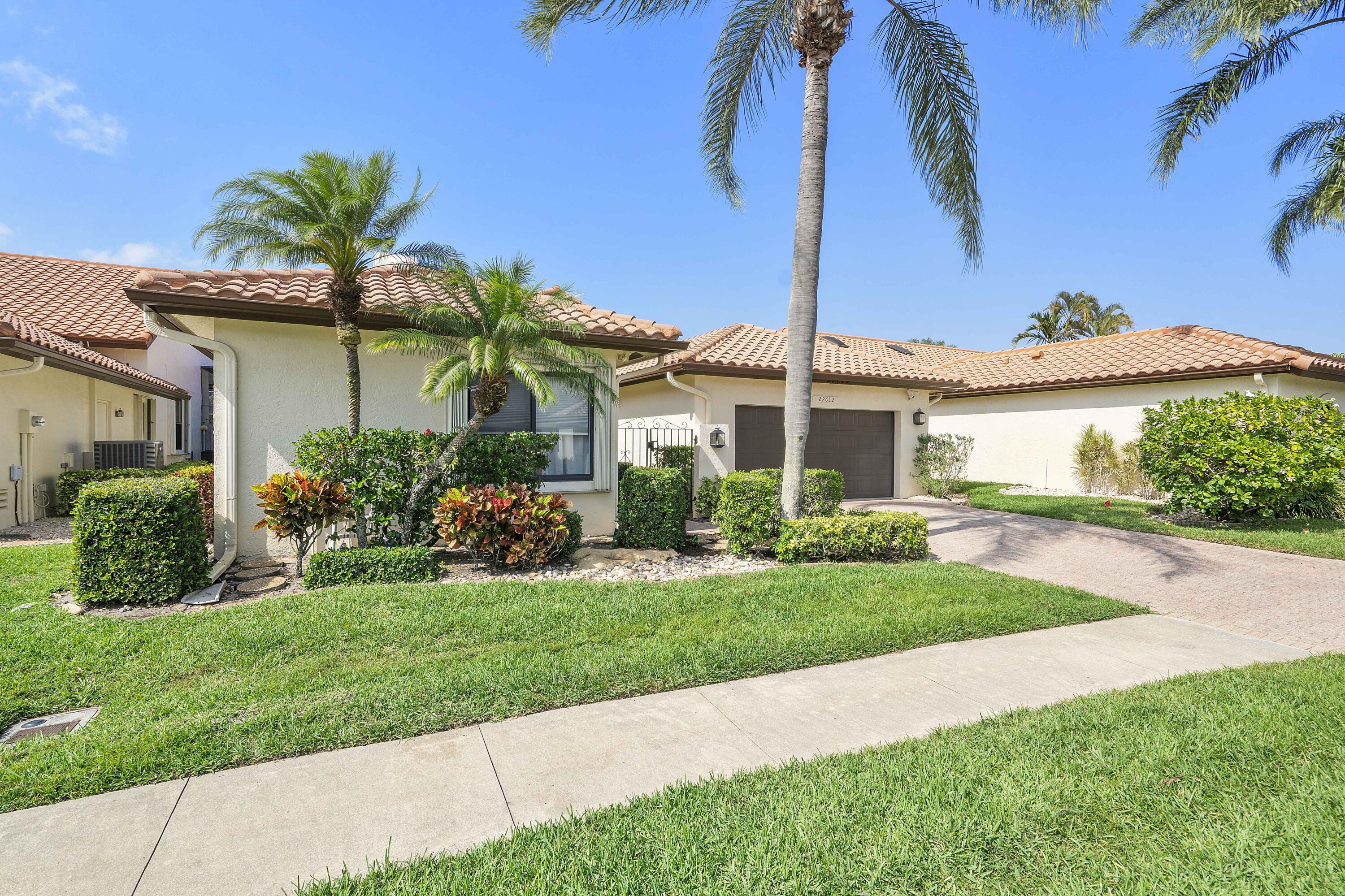 22652 Esplanada Circle W