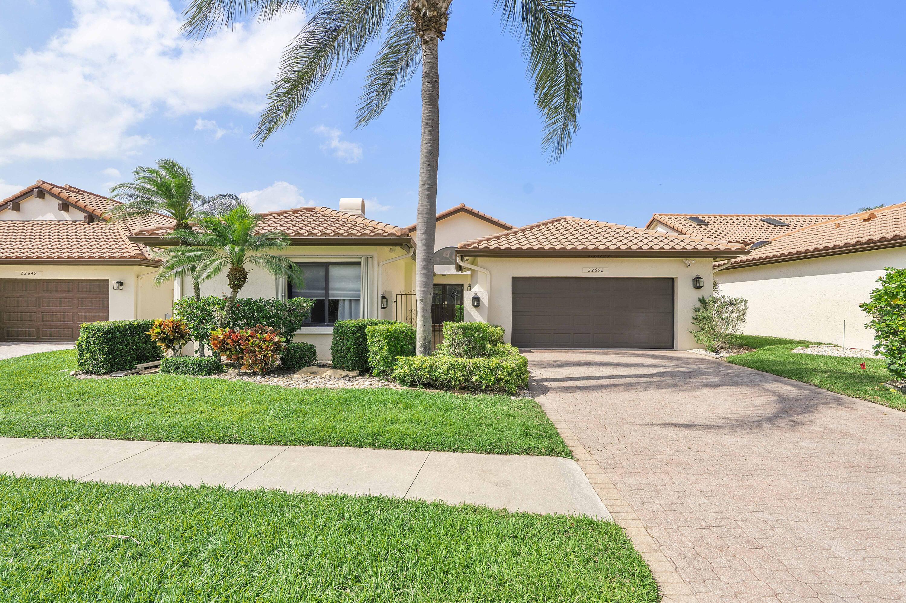 22652 Esplanada Circle W
