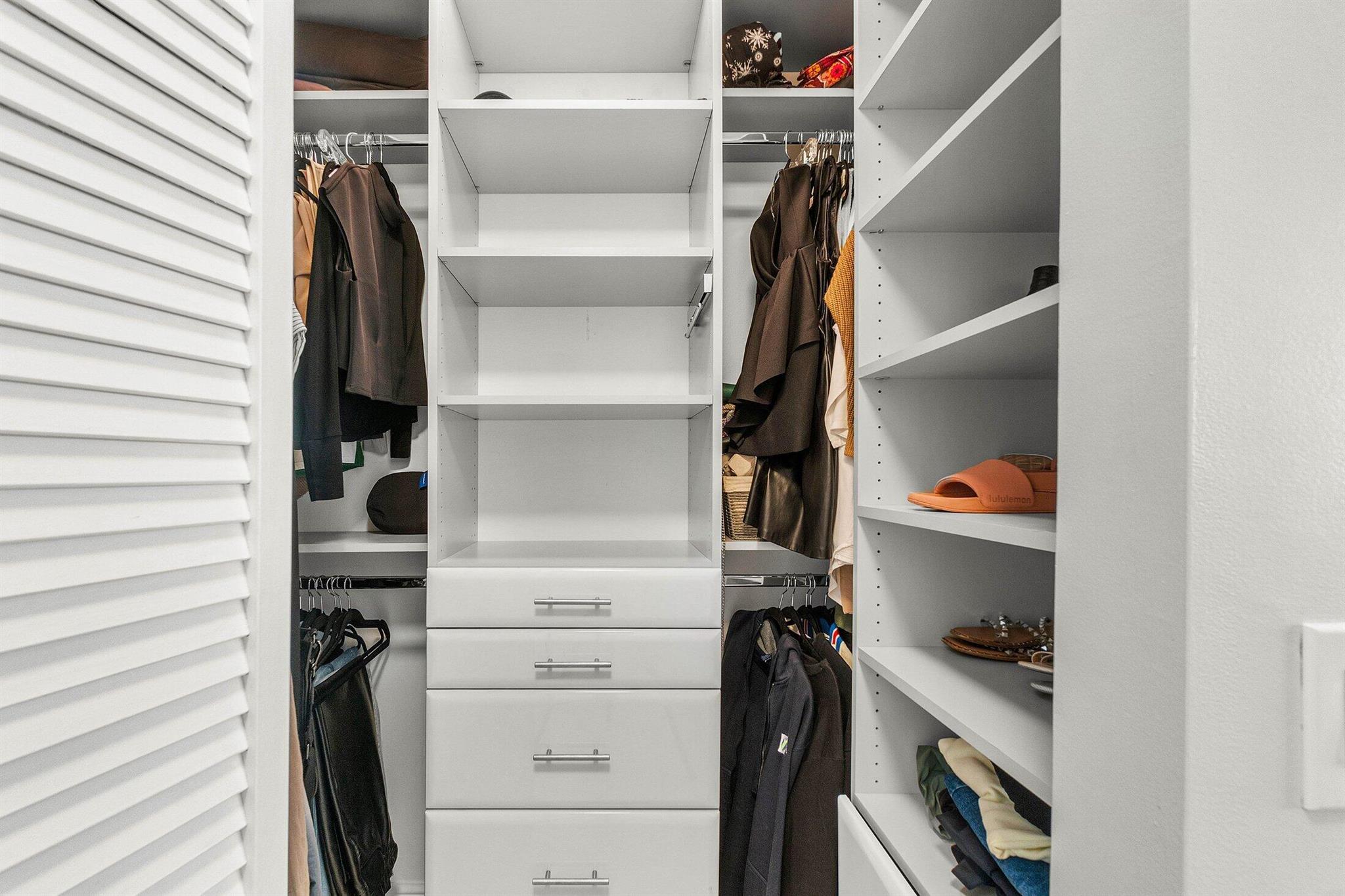 99 SE Mizner Boulevard 543